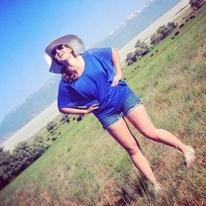 Meet your Posher, Elizabeth